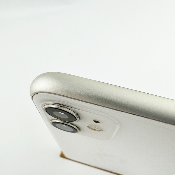 Apple iPhone 11 64GB White Б/У №3458 (Стан 7/10)