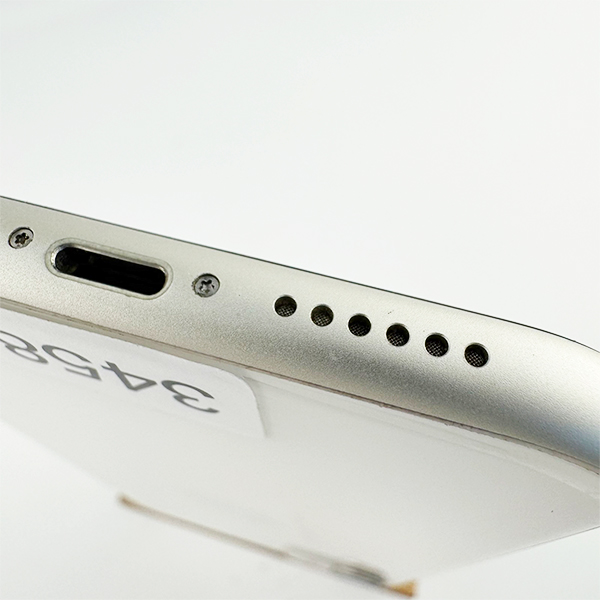 Apple iPhone 11 64GB White Б/У №3458 (Стан 7/10)