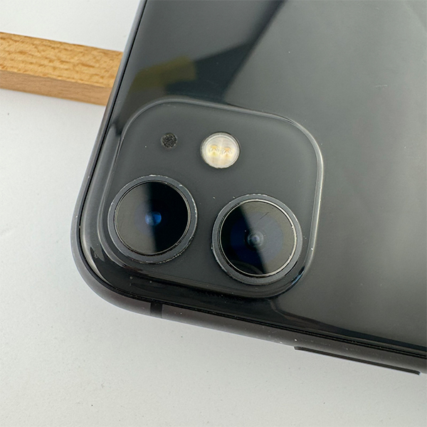 Apple iPhone 11 128GB Black Б/У №3459 (Стан 8/10)