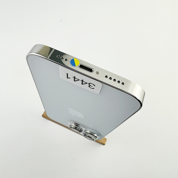 Apple iPhone 14 Pro 128GB Silver Б/У №3441 (Стан 8/10)