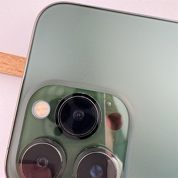 Apple iPhone 13 Pro 256GB Alpine Green Б/У №3447 (Стан 8/10)