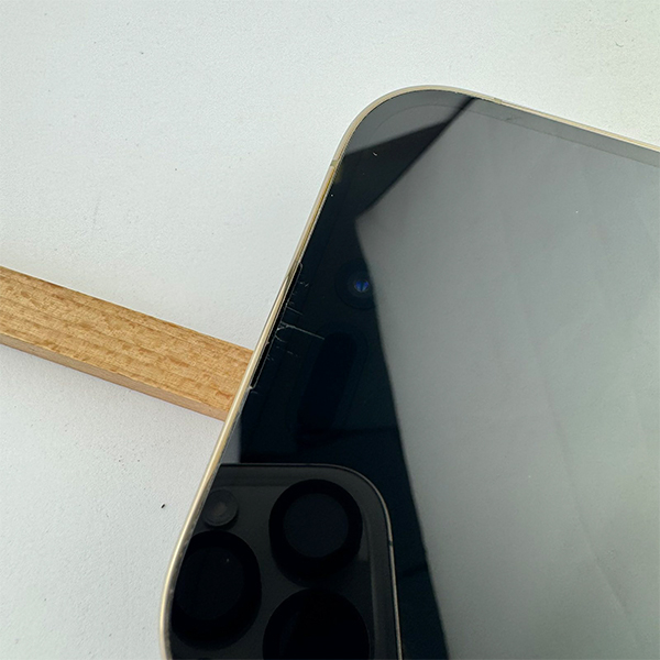 Apple iPhone 14 Pro 256GB Gold Б/У №3385 (Стан 8/10)