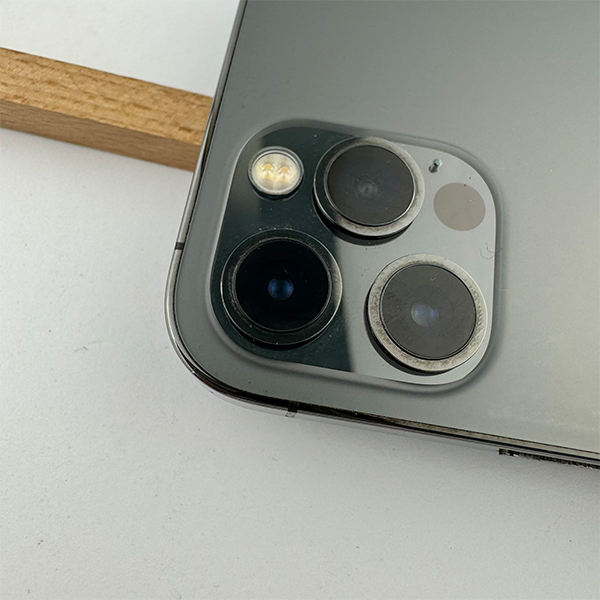 Apple iPhone 12 Pro 128GB Graphite Б/У №3386 (Стан 7/10)