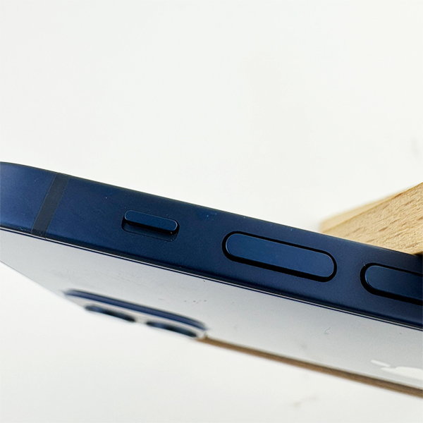 Apple iPhone 12 128GB Blue Б/У №3382 (Стан 8/10)