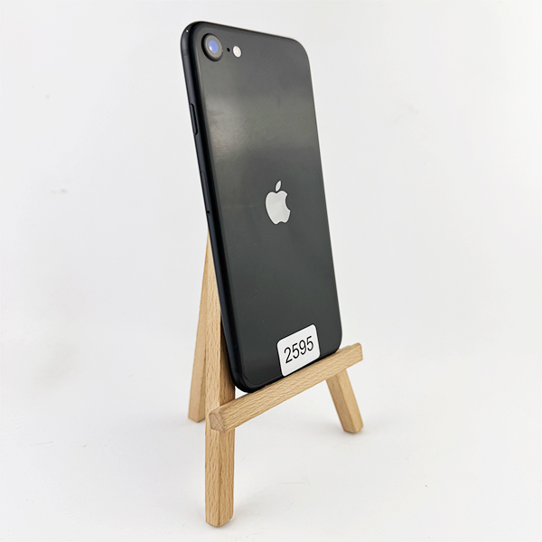 Apple SE 2 128Gb Black Б/У №2595 (Стан 8/10)
