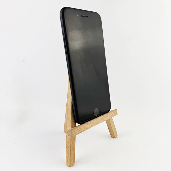 Apple SE 2 128Gb Black Б/У №2595 (Стан 8/10)