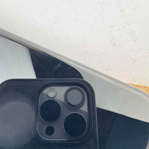 Apple SE 2 128Gb Black Б/У №2595 (Стан 8/10)