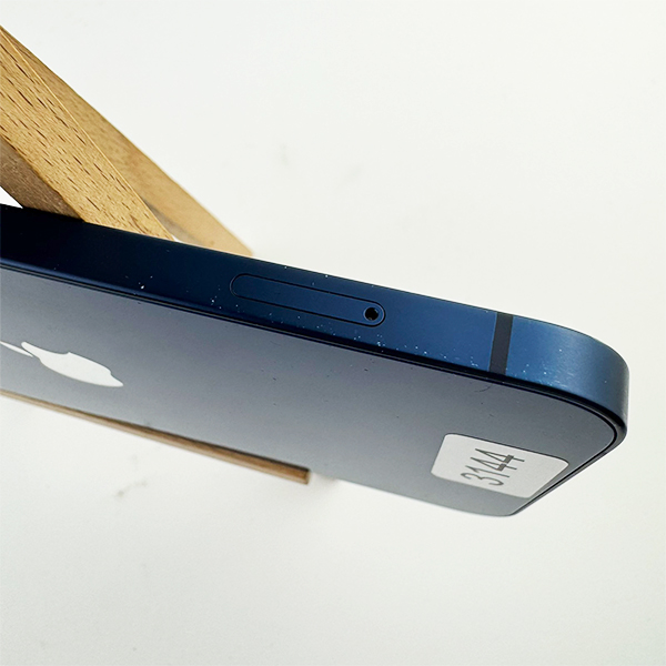 Apple iPhone 12 128GB Blue Б/У №3144 (Стан 7/10)