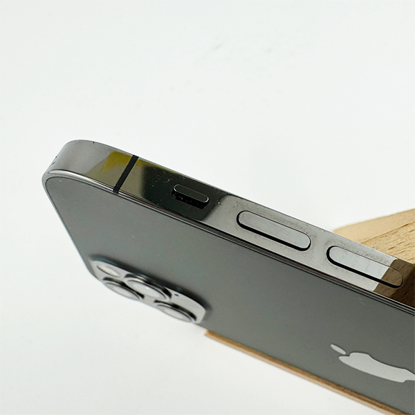 Apple iPhone 12 Pro 128GB Graphite Б/У №3478 (Стан 8/10)