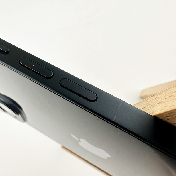 Apple iPhone 13 128GB Midnight Б/У №2525 (Стан 8/10)