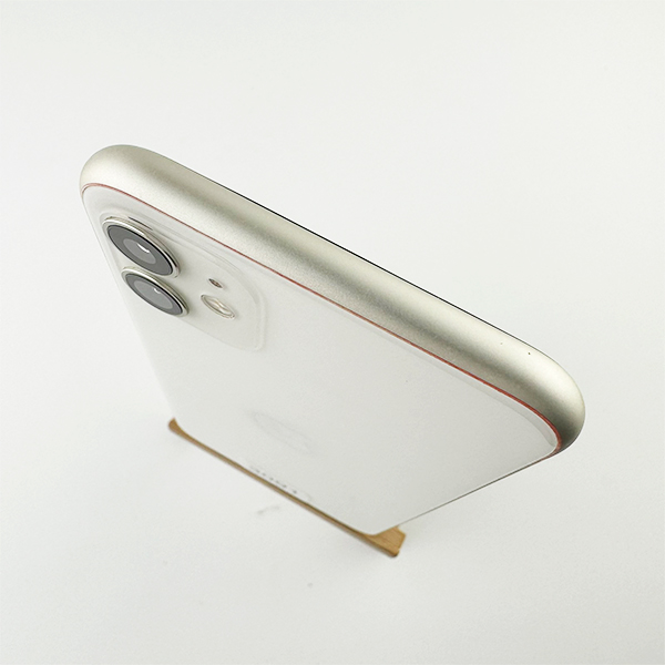 Apple iPhone 11 64GB White Б/У №3091 (Стан 8/10)