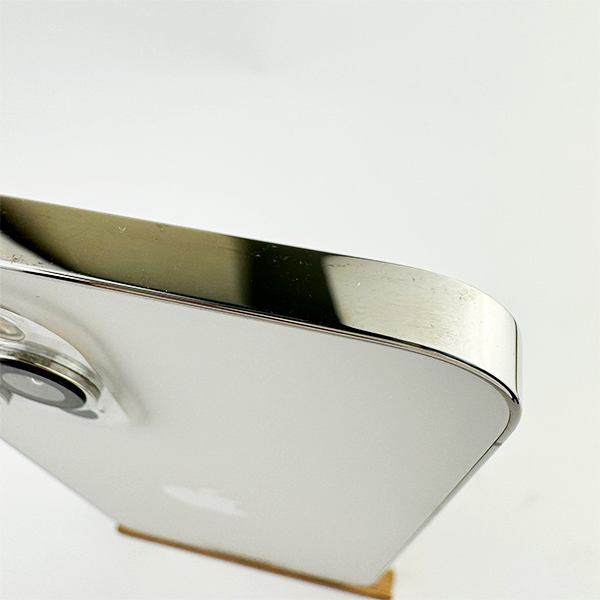 Apple iPhone 12 Pro Max 256GB Silver Б/У №3600  (Стан 8/10)