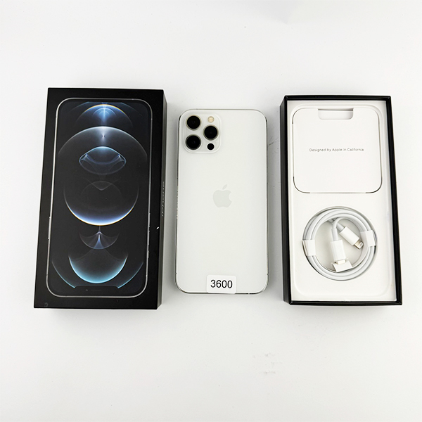 Apple iPhone 12 Pro Max 256GB Silver Б/У №3600  (Стан 8/10)