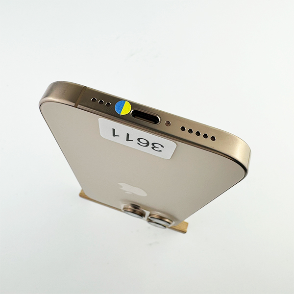 Apple iPhone 16 Pro 128GB Desert Titanium Б/У №3611 (Стан 8/10)