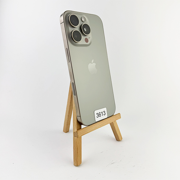 Apple iPhone 16 Pro 256GB Natural Titanium Б/У №3613 (Стан 10/10)