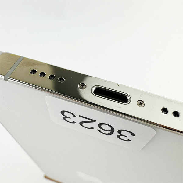 Apple iPhone 13 Pro Max 128GB Silver Б/У №3623  (стан 8/10)