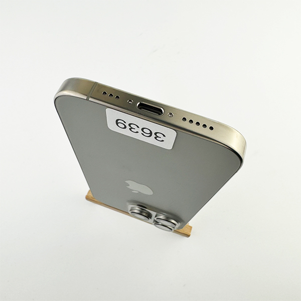 Apple iPhone 16 Pro 256GB Natural Titanium Б/У №3435 (Стан 10/10)