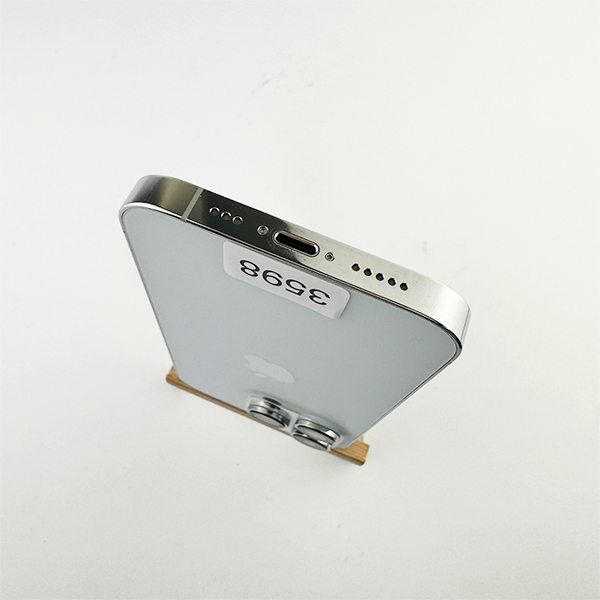 Apple iPhone 14 Pro 128GB Silver Б/У №3598 (Стан 8/10)