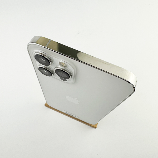 Apple iPhone 12 Pro Max 256GB Silver Б/У №3600  (Стан 8/10)