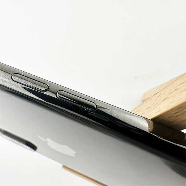 Apple iPhone X 64GB Black Б/У №2358 (Стан 8/10)