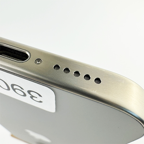 Apple iPhone 15 Pro 256GB Natural Titanium Б/У №3907 (Стан 9/10)