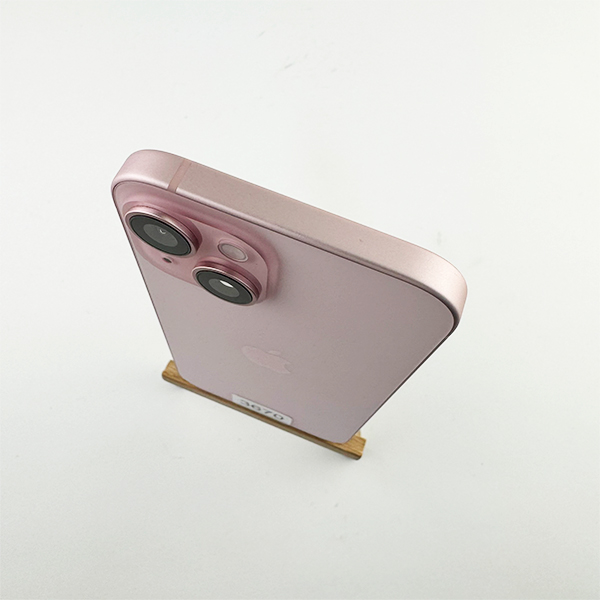 Apple iPhone 15 256GB Pink Б/У №3670 (Стан 9/10)