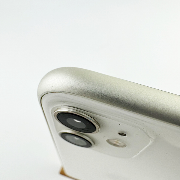Apple iPhone 11 128GB White Б/У №3676 (Стан 7/10)