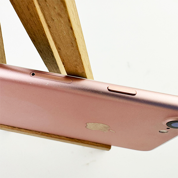 Apple iPhone 7 32GB Rose Gold Б/У №3677 (Стан 8/10)