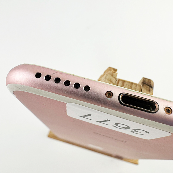 Apple iPhone 7 32GB Rose Gold Б/У №3677 (Стан 8/10)
