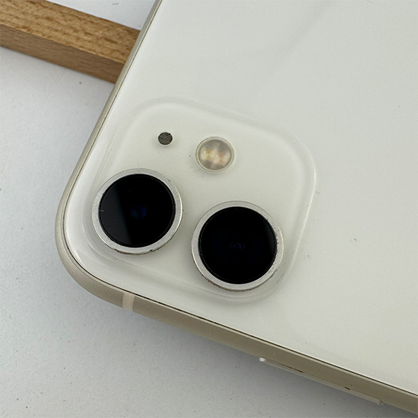 Apple iPhone 11 128GB White Б/У №3680 (Стан 8/10)