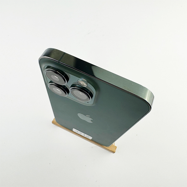 Apple iPhone 13 Pro 256GB Alpine Green Б/У №3712 (Стан 8/10)